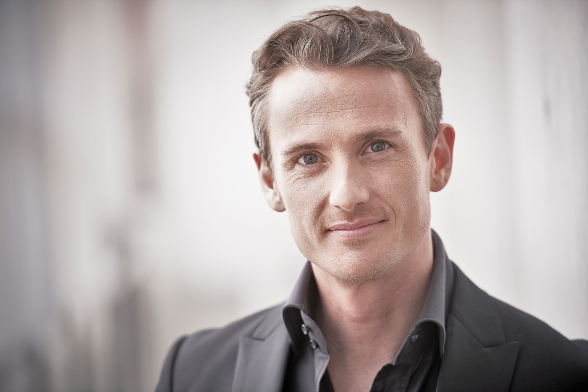 Porträt Alexander Shelley Immer unter Strom concerti.ch