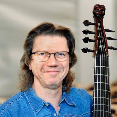 Spielt seinem Wein klassische Musik vor: Gambist Thomas Fritzsch