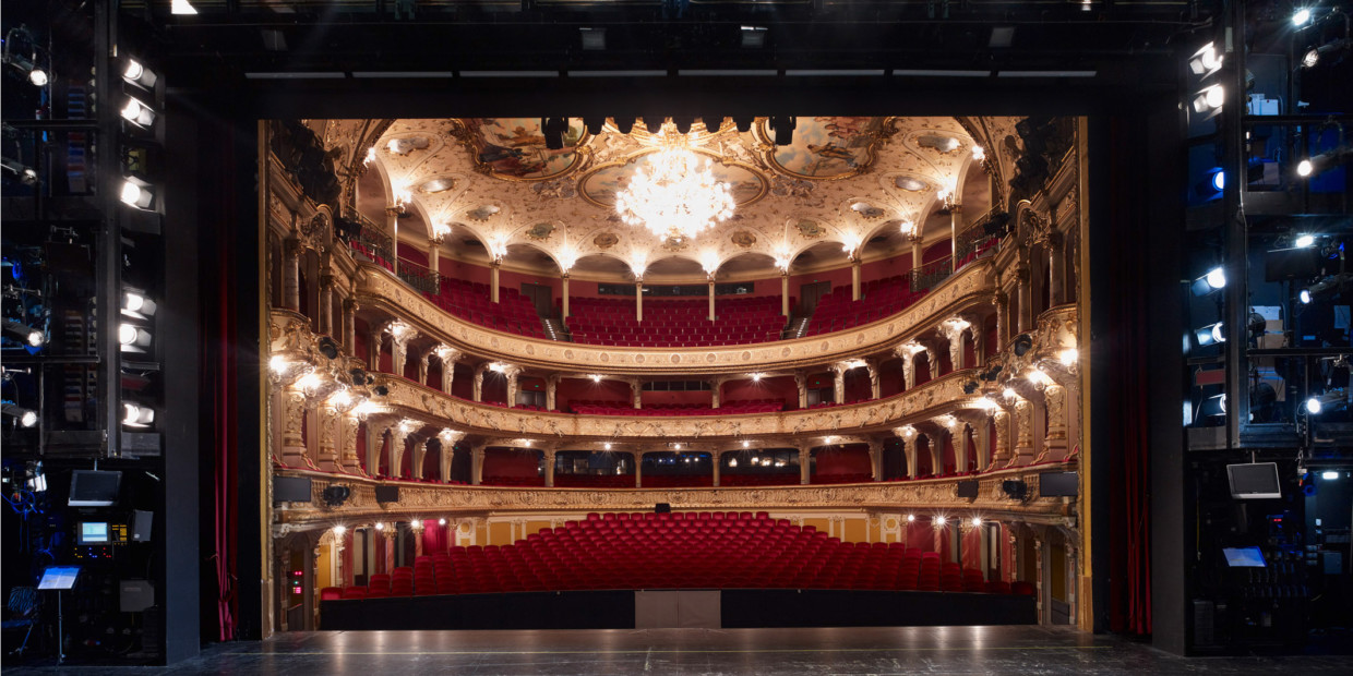 Opernhaus Zürich, Hauptbühne mit Technikportal