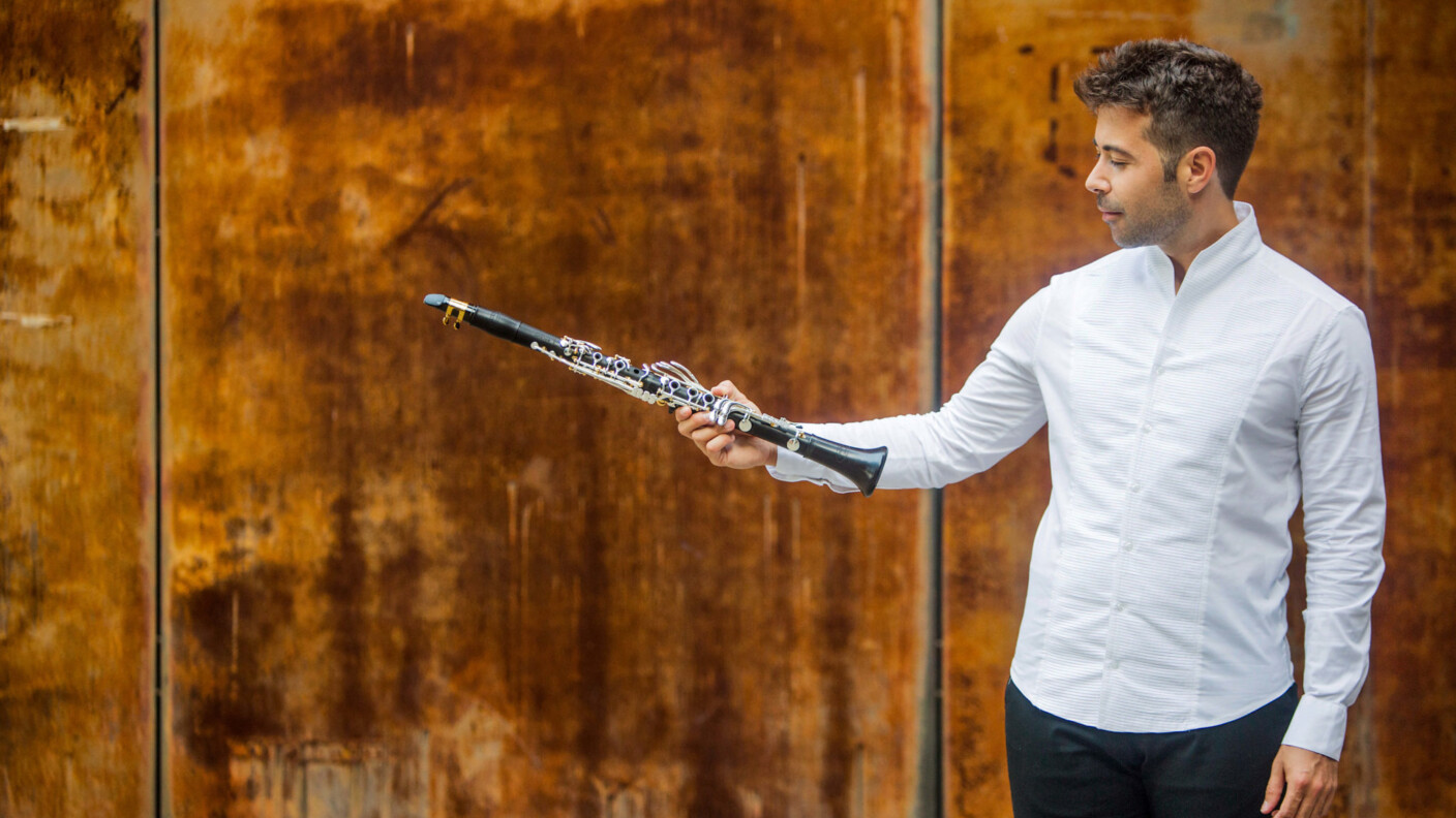 Unfassbares greibar machen: Pablo Barragán möchte mit seiner Klarinette Geschichten erzählen, die mit Worten nicht zu erzählen sind