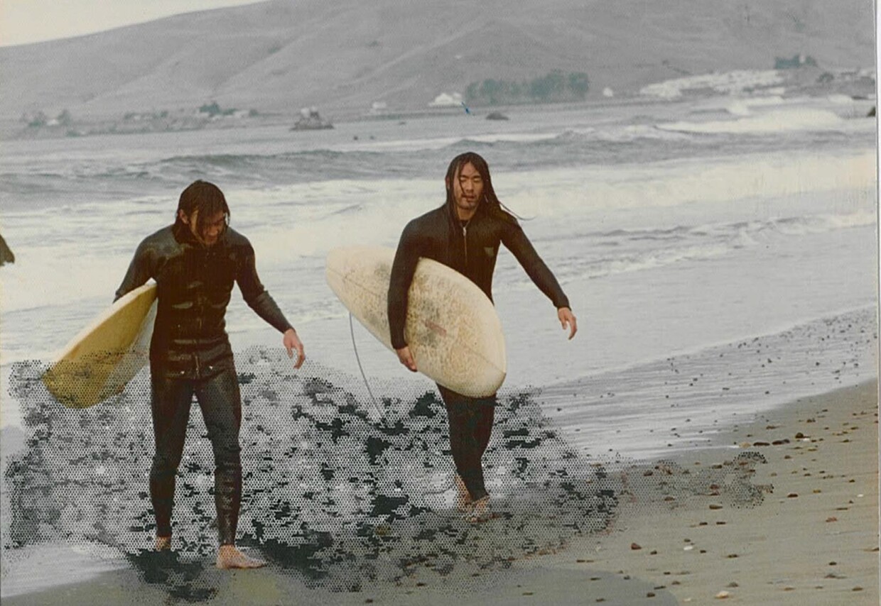 Beim Surfen mit Bruder Neil