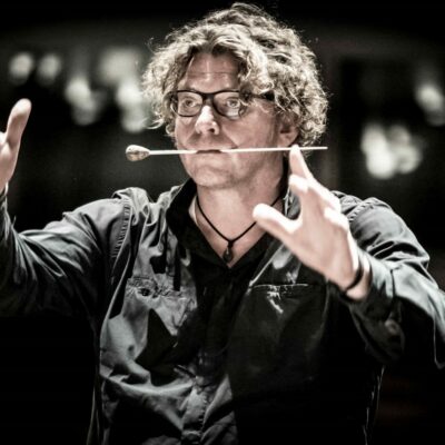 Dirigent Marcus Bosch erarbeitete sich über die Jahre ein Repertoire von über hundert Opern.