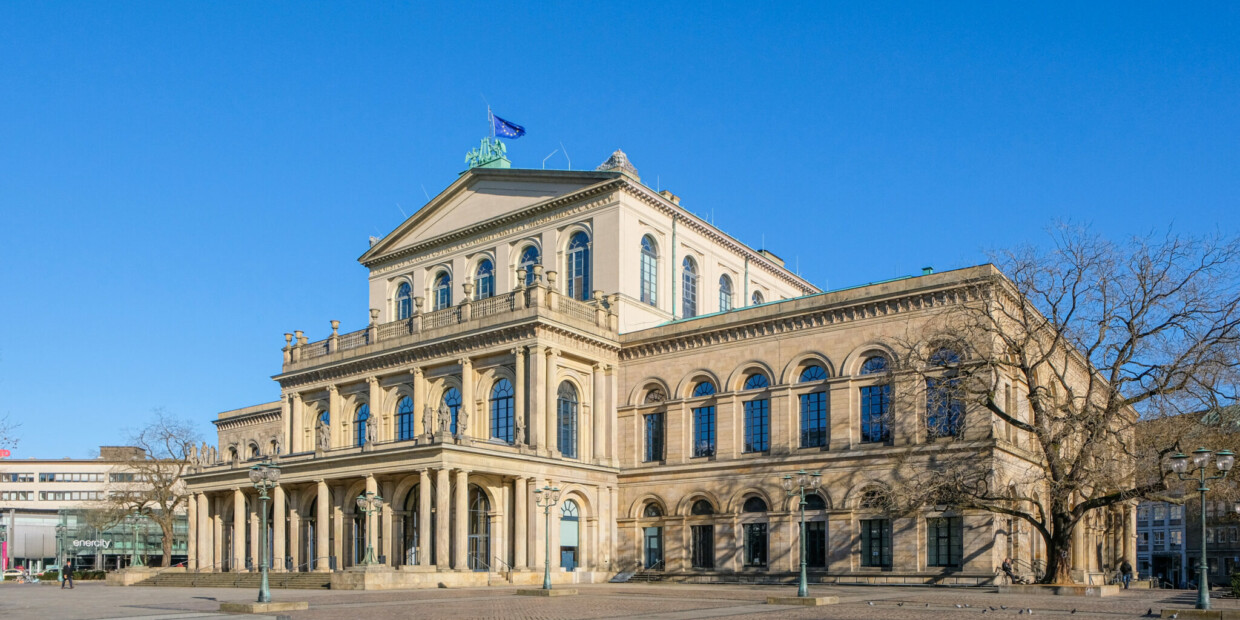 An der Staatsoper Hannover inszeniert Elisabeth Stöppler den Fauststoff in der musikalischen Lesart von Arrigo Boito.