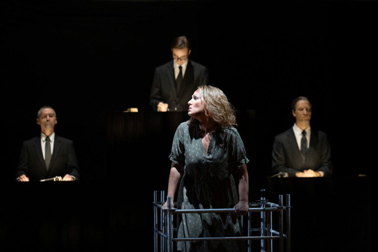 Szenenbild aus „La Gazza ladra“ am Theater an der Wien