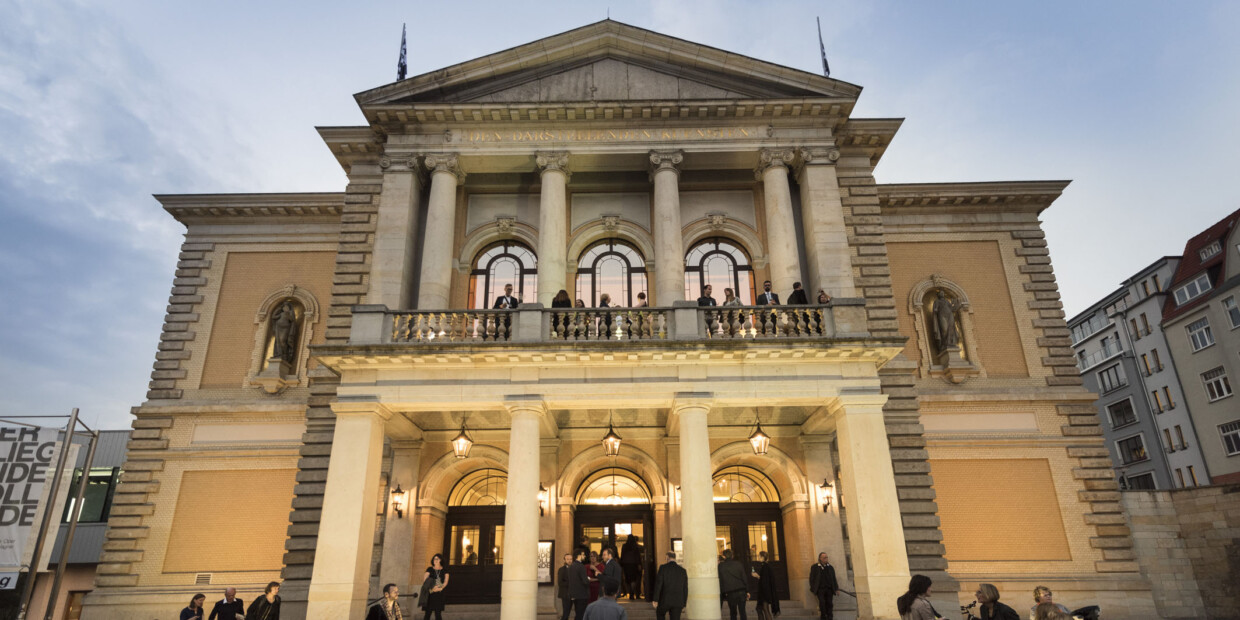 Zeitgenössisches an der Oper Halle mit Peter Eötvös' „Der goldene Drache“