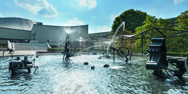 Tinguely-Brunnen vor dem Theater Basel