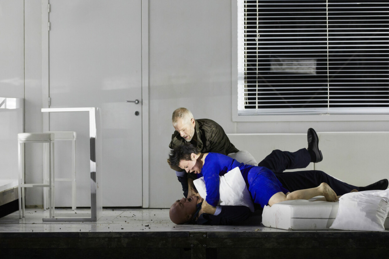 Szenenbild aus „Lady Macbeth von Mzensk“ am Grand Théâtre de Genève
