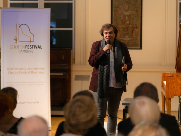 Hubert Rutkowski bei dem von ihm gegründeten Chopin Festival Hamburg