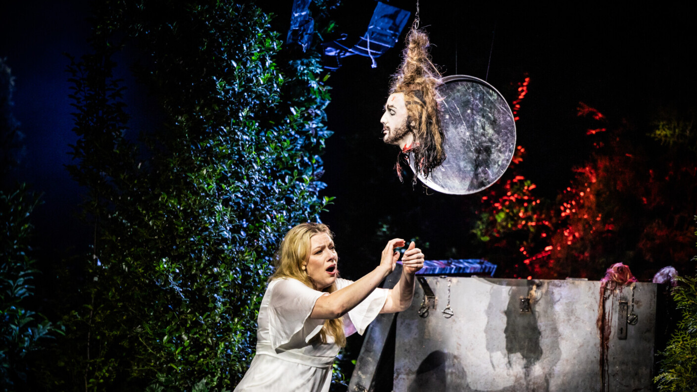 Salome und das Haupt des Jochanaan