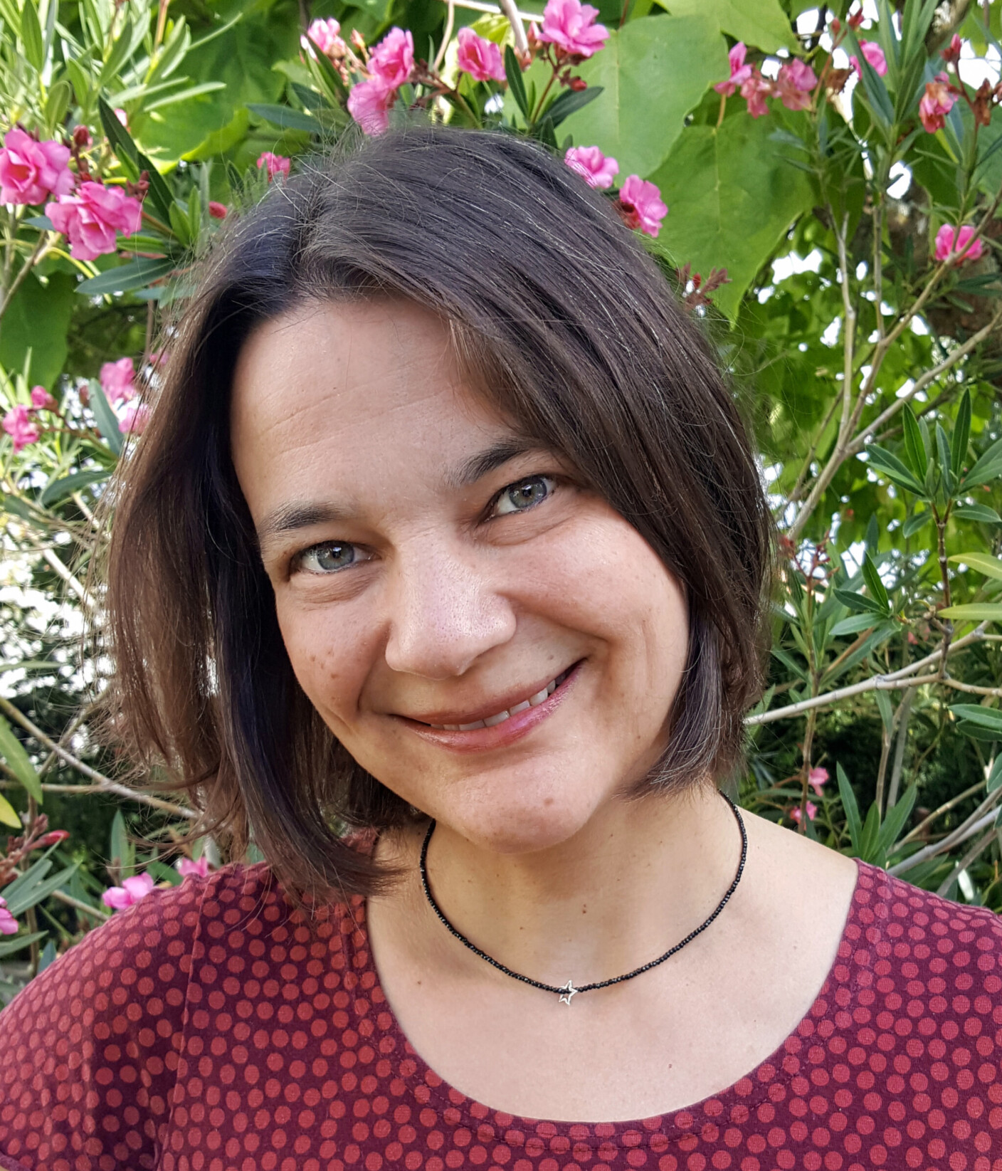 Cornelia Boese arbeitete viele Jahre als Opernsouffleuse, Kinderkonzertmoderatorin und Bühnenmusikerin