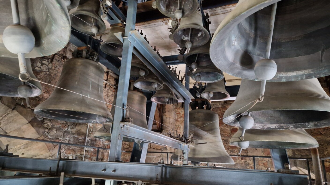 Das Carillon im Roten Turm ist das größte in Europa